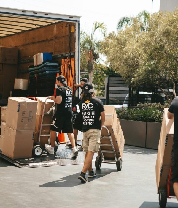 pexels-royal-moving-storage-1098629817-20706506